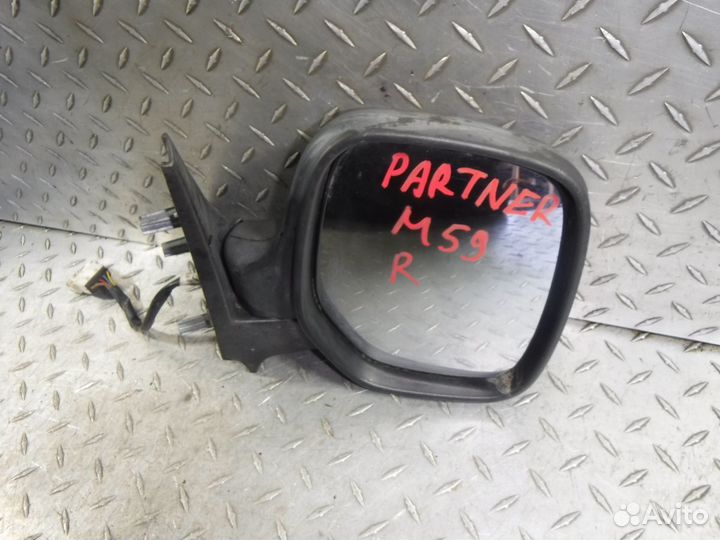 Зеркало правое Peugeot Partner M59