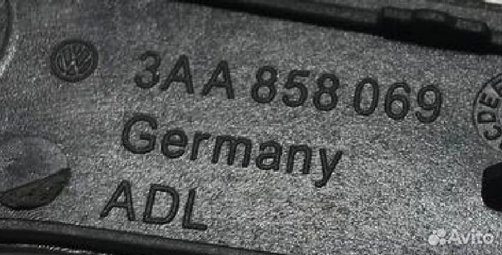 Рамка магнитолы Volkswagen Passat CC