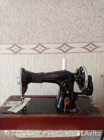 Швейная машина Подольск ручная