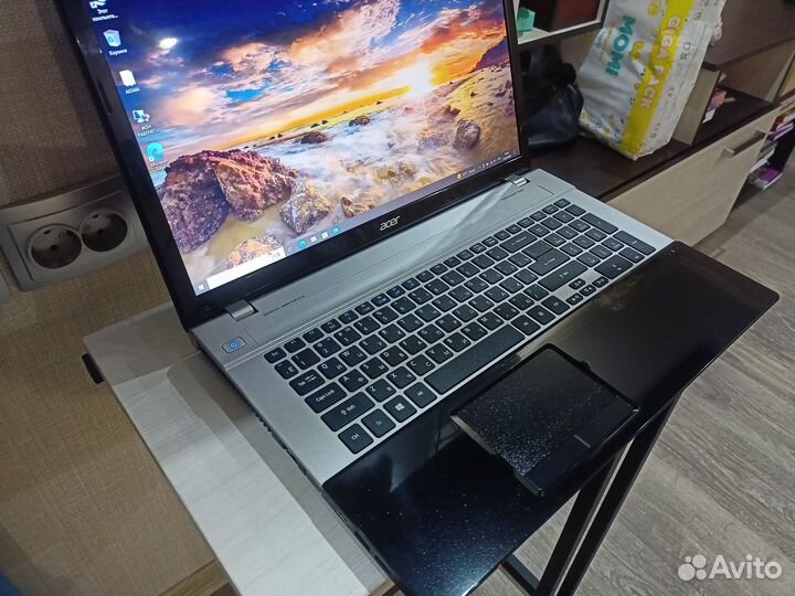 Acer 17.3/Intel i7/8gb