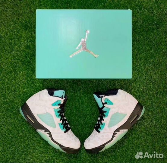 Кроссовки nike air jordan 5 retro island green