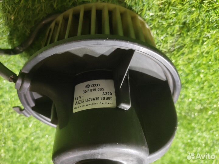 Моторчик отопителя Volkswagen Passat B3