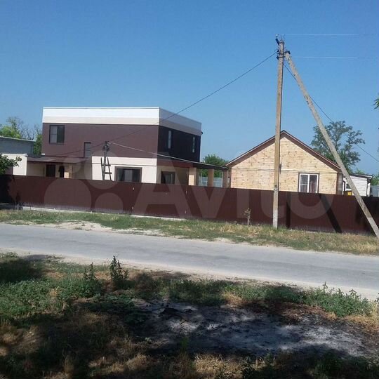 Дом 180 м² на участке 11 сот.