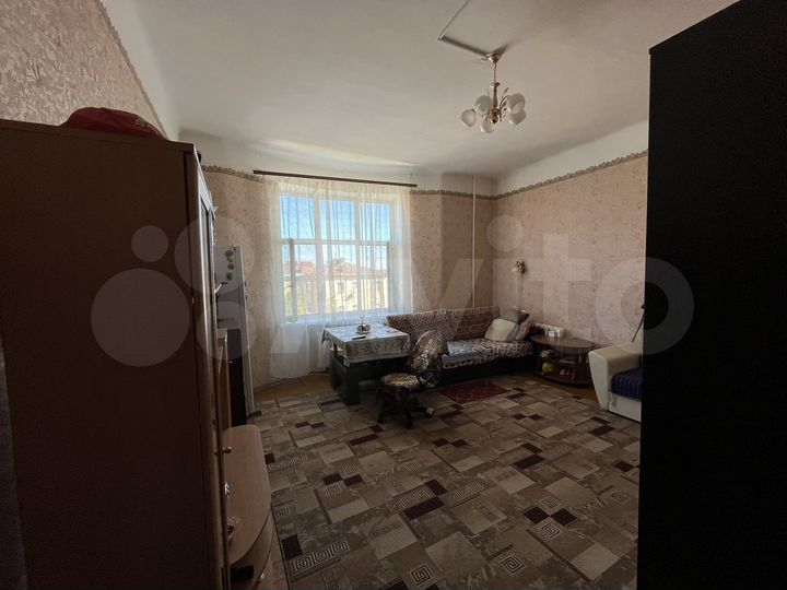 Комната 20 м² в 3-к., 2/5 эт.