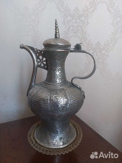 Кувшин старинный