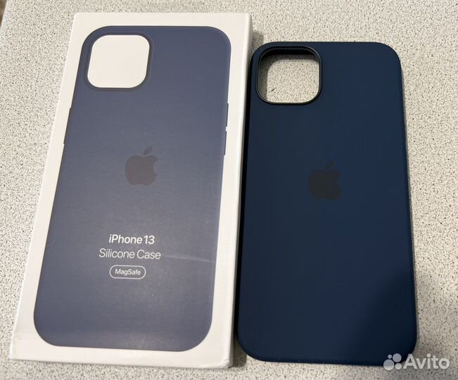 Продаю 5 чехлов на iPhone 13