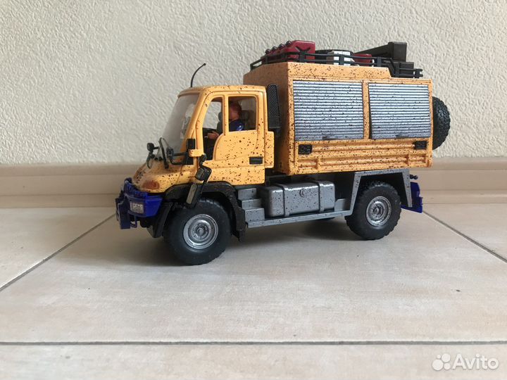 Игрушечная машинка Dickie toys