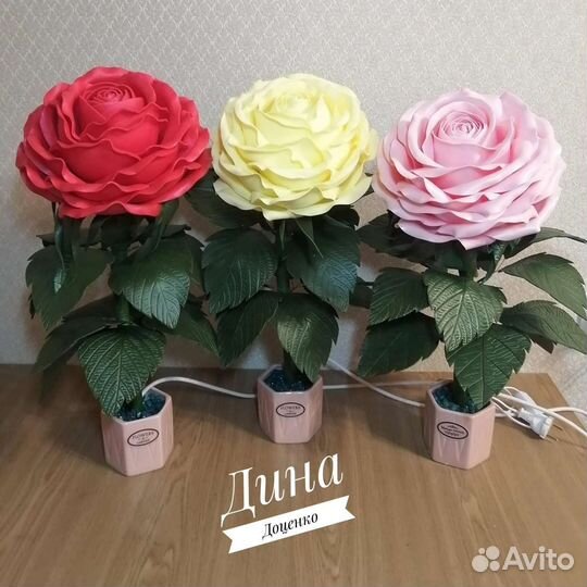 Настольный светильник Розы