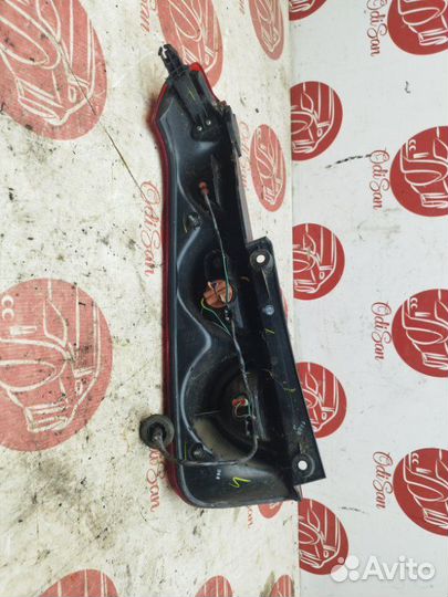 Фонарь задний правый Nissan Note E11 CR14DE 2008