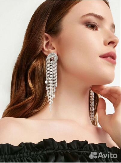 Длинные серьги стразы