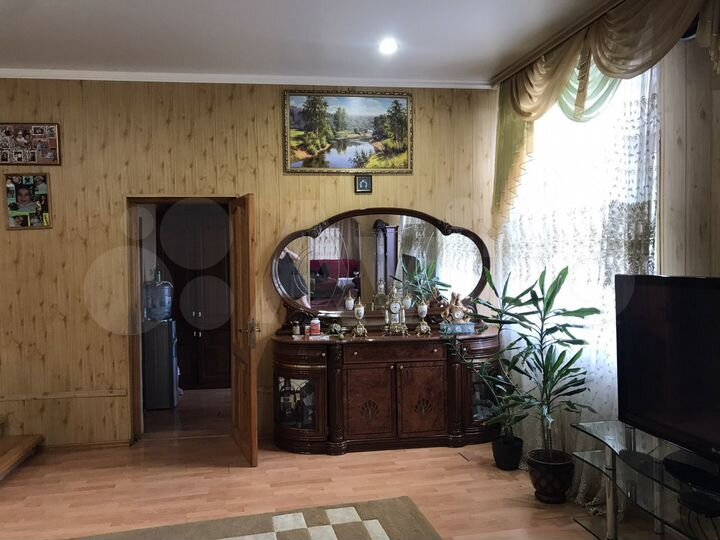 Дом 300 м² на участке 7,7 сот.