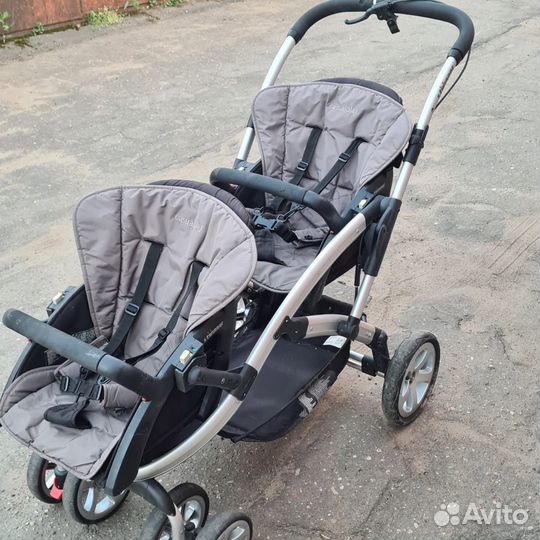 Коляска двойная