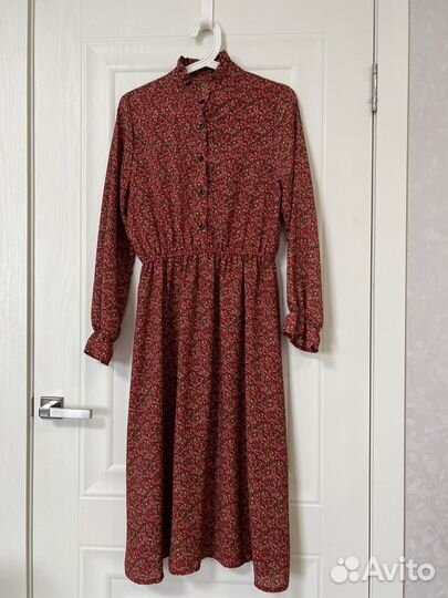 Платье женское 44 46