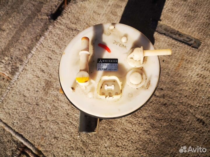 Бензонасос в сборе Mitsubishi Grandis 2400 (NA4W)