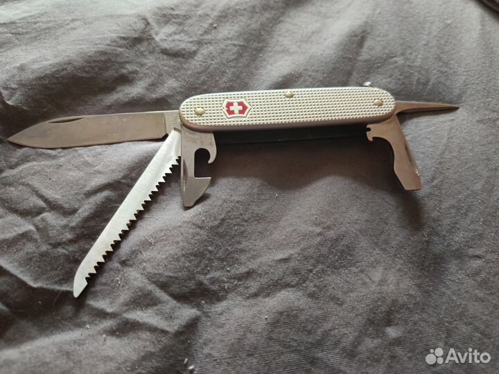Нож Victorinox Alox Farmer