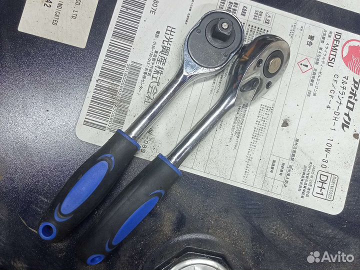 Продам трещетку с набора