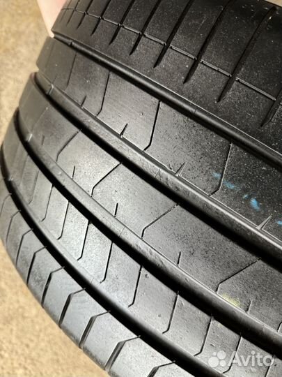 Pirelli P Zero PZ4 315/30 R22 107Y