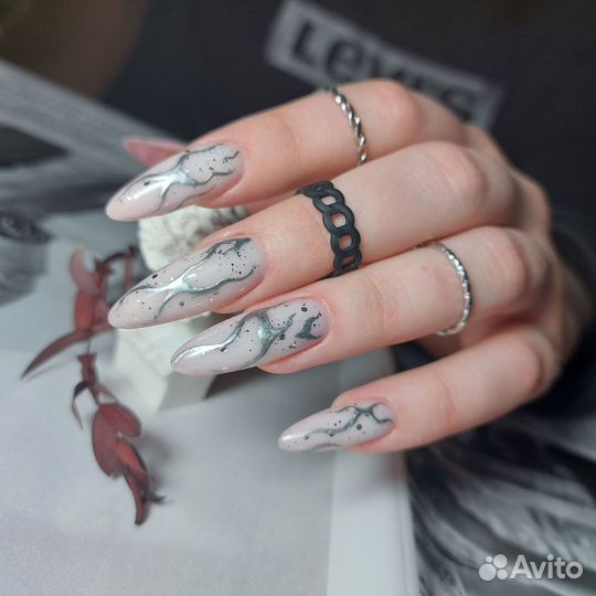 Наращивание,маникюр, педикюр