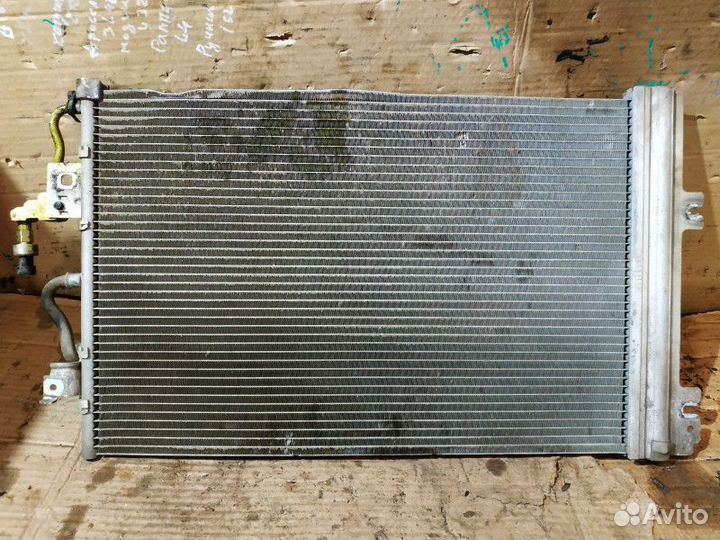 Радиатор кондиционера Opel Astra
