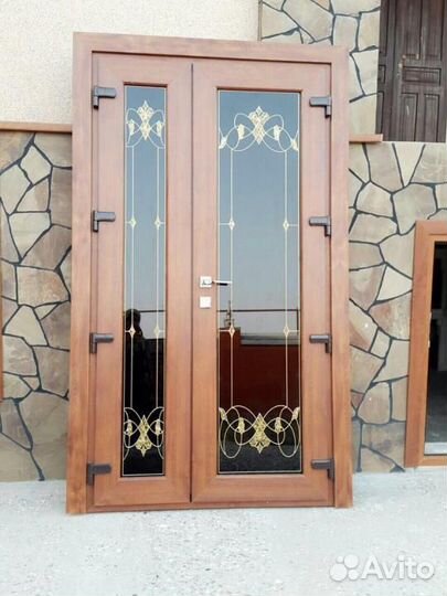 Пластиковая дверь 120х210 162