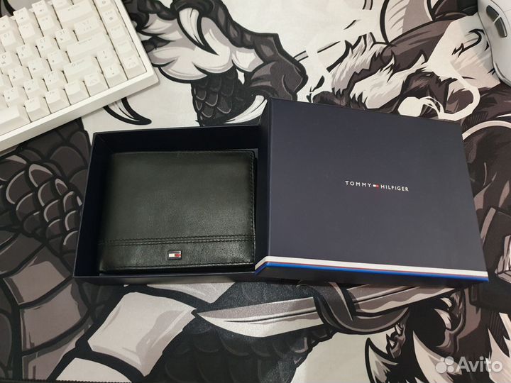 Кошелек мужской tommy hilfiger