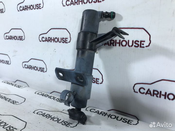 Форсунка омывателя фар передняя левая Volkswagen