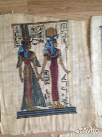 Декоративные тарелка и картины на папирусе Египет