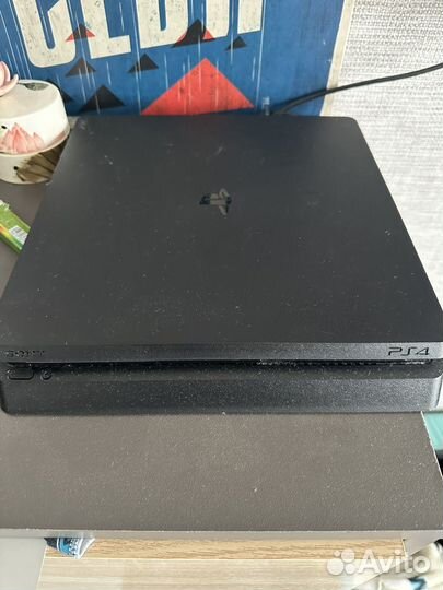 Sony PS4 slim 1tb 2 джостика 3 игры