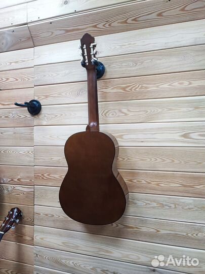 Гитара yamaha c40