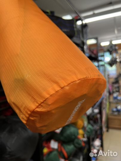 Коврик самонадувающийся therm-A-rest