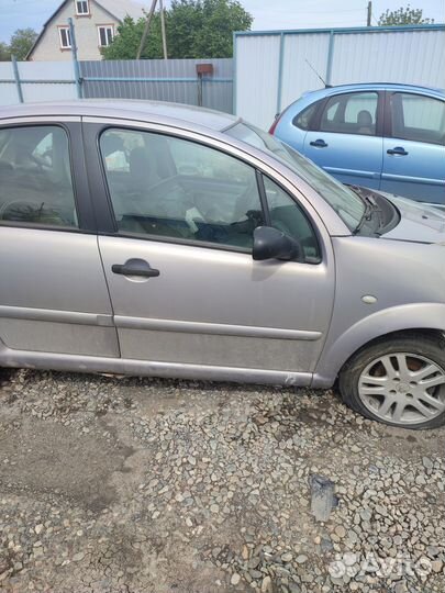 Дверь передняя правая Citroen C3