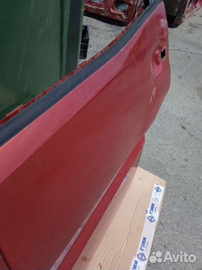 Дверь задняя левая Nissan Terrano 2 Ниссан Террано