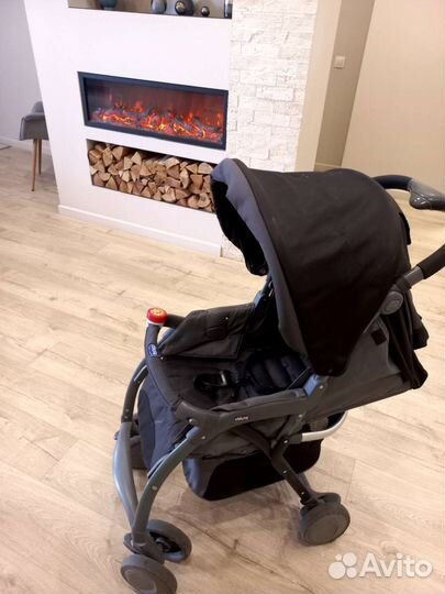 Прогулочная коляска chicco