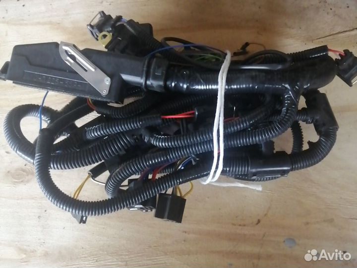 Проводка подкапотная 405