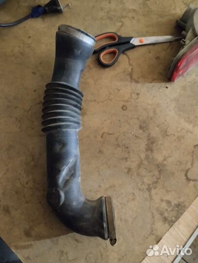 Воздушный патрубок Форд Фьюжин