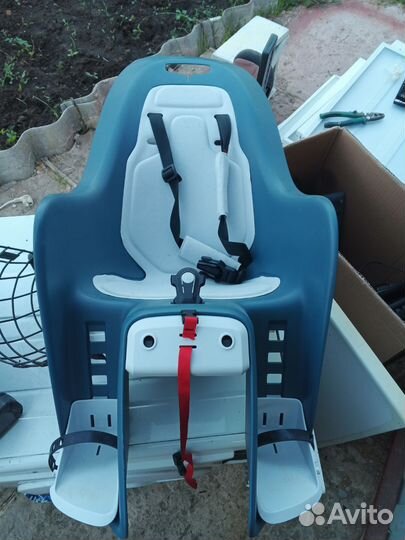 Детское кресло на багажник велосипеда