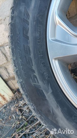 R17 Pirelli Ice Zero 215/55, PCD 5x114.3 DIA 67.1