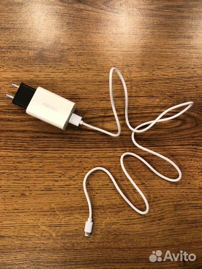 Зарядное устройство для телефона