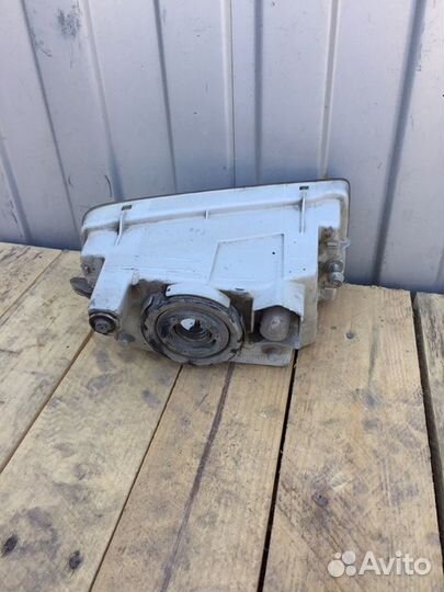 Фара противотуманная Toyota Land Cruiser 100