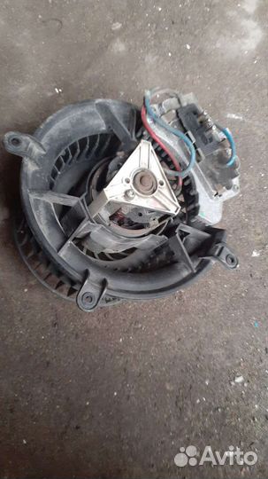 Фара правая на mercedes