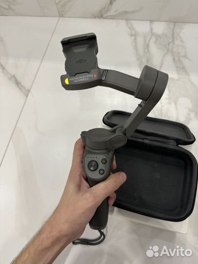 Стабилизатор DJI osmo Mobile 3