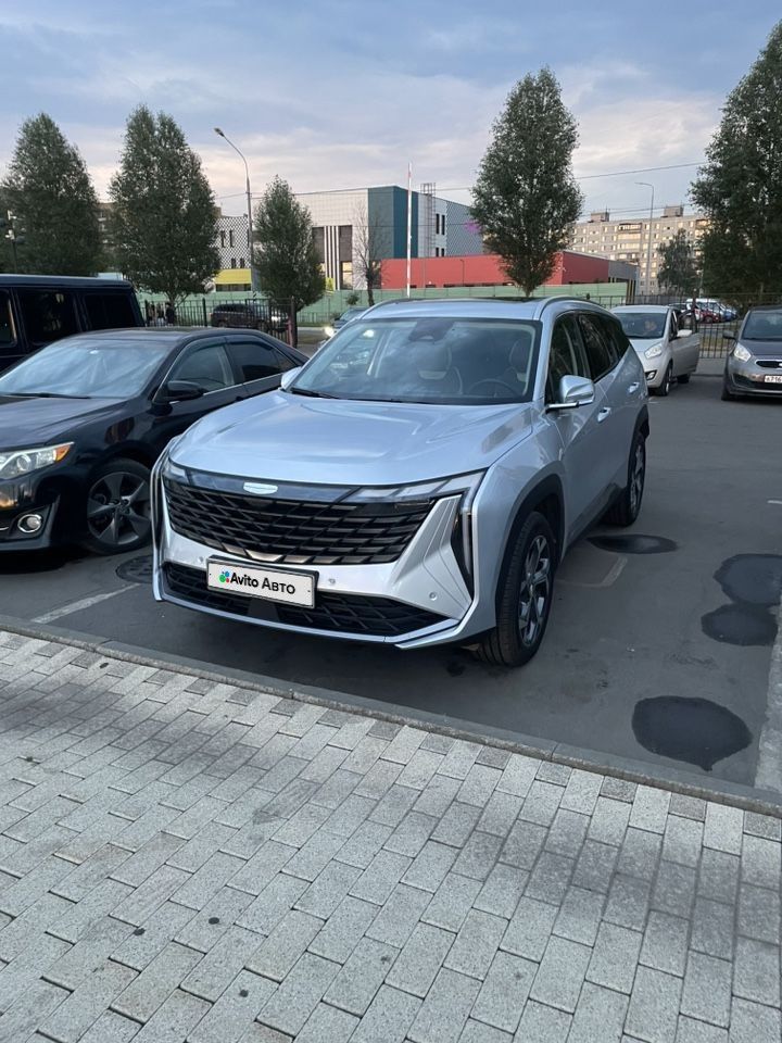 Geely Atlas: фото владельца