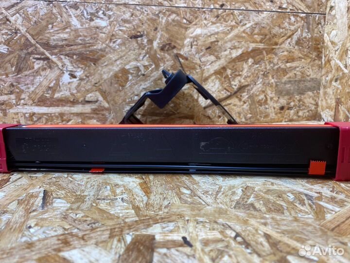 Знак аварийной остановки Audi A4 B9 2016 8T0860251