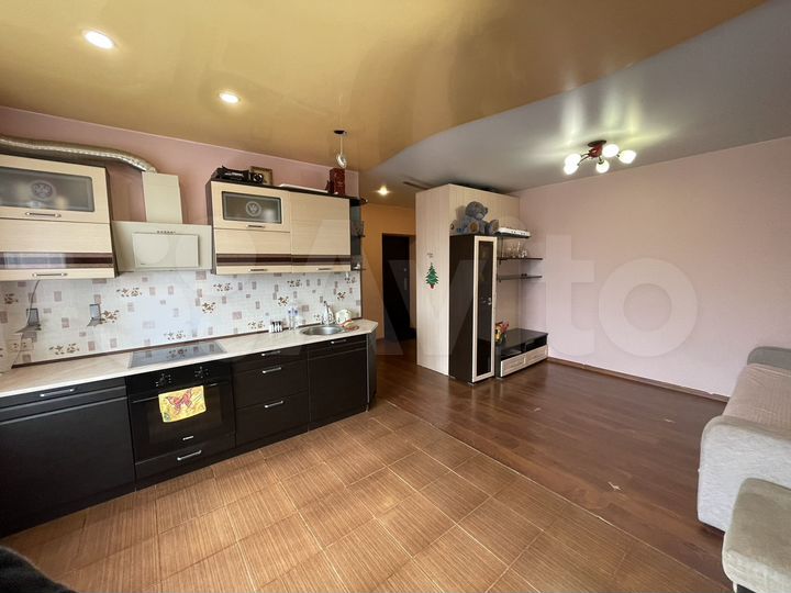 2-к. квартира, 42 м², 2/3 эт.