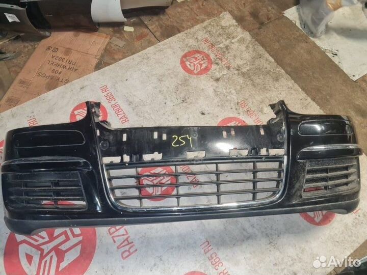 Бампер передний Volkswagen Jetta 5 CAV