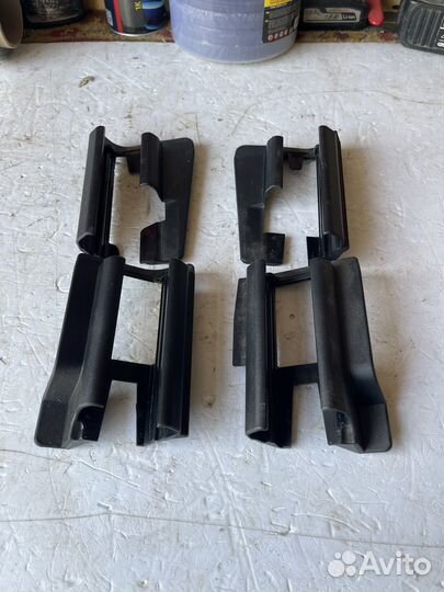 Заглушки салазок сиденья mercedes w213