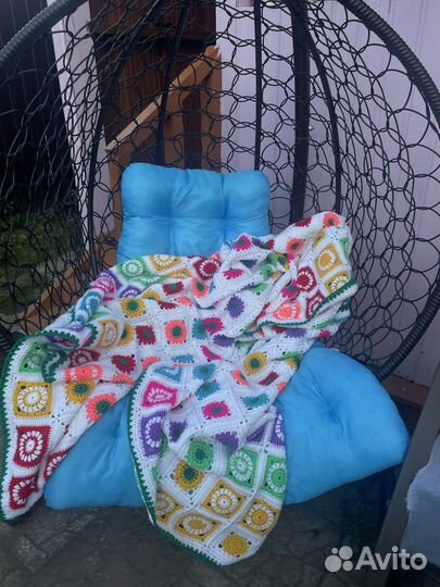 Плед вязаный ручной работы