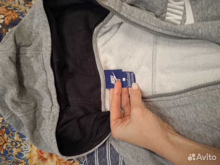 На доставке Пакет вещей HM, Nike, Benetton