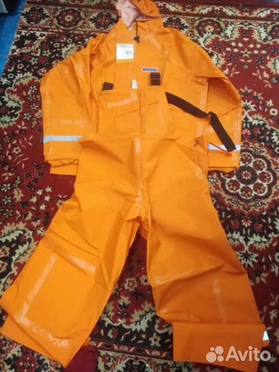 Костюм водонепроницаемый