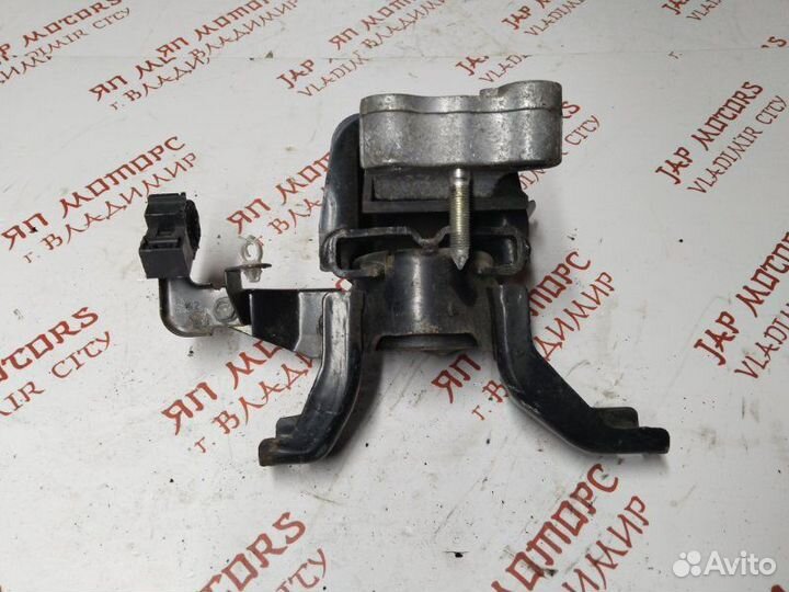 Подушка двигателя Toyota Avensis T270 3ZR FAE 2009